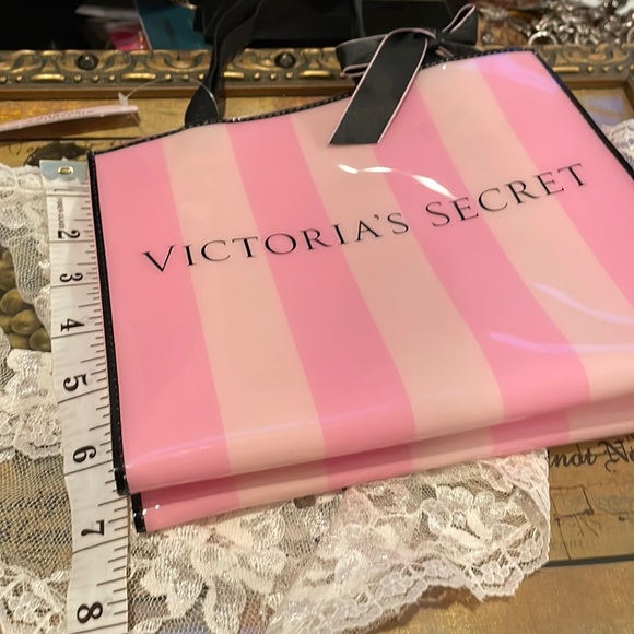 Victoria's Secret Accessories - Victoria”s Secret Small Tote